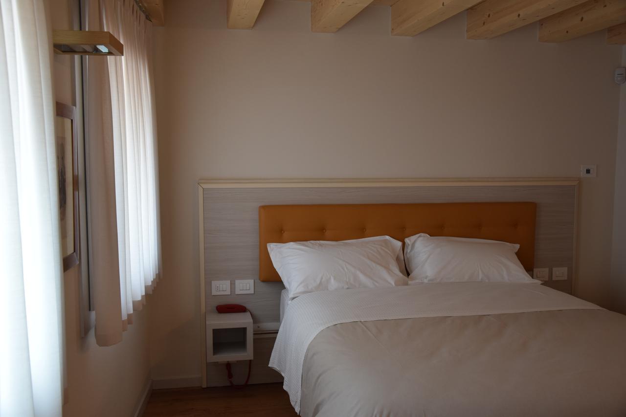 Hotel Residenza Ai Capitelli Soave  Exterior foto